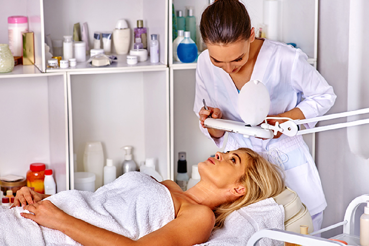 Extensions de cils avec effet volume spectaculaire